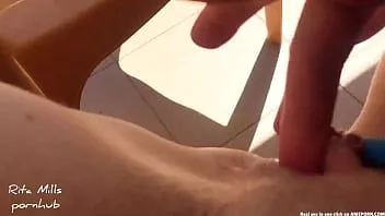 play Süper ıslak kedi ve çok ıslak külot üzerinde the plaj kamu genç