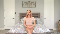 Redare Tease solo 4K cu blonda obraznică Carter Cruise, fără sutien și chiloți puri