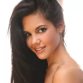 色情明星 Apolonia Lapiedra