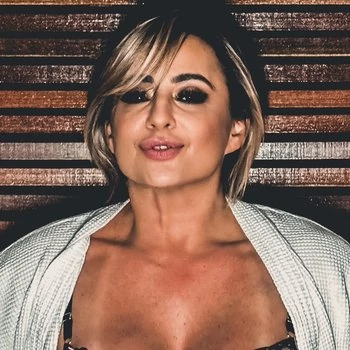 Pornostar Cassiana Costa