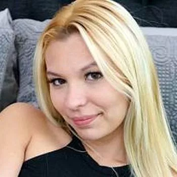 Gwiazda porno Sophia Sweet